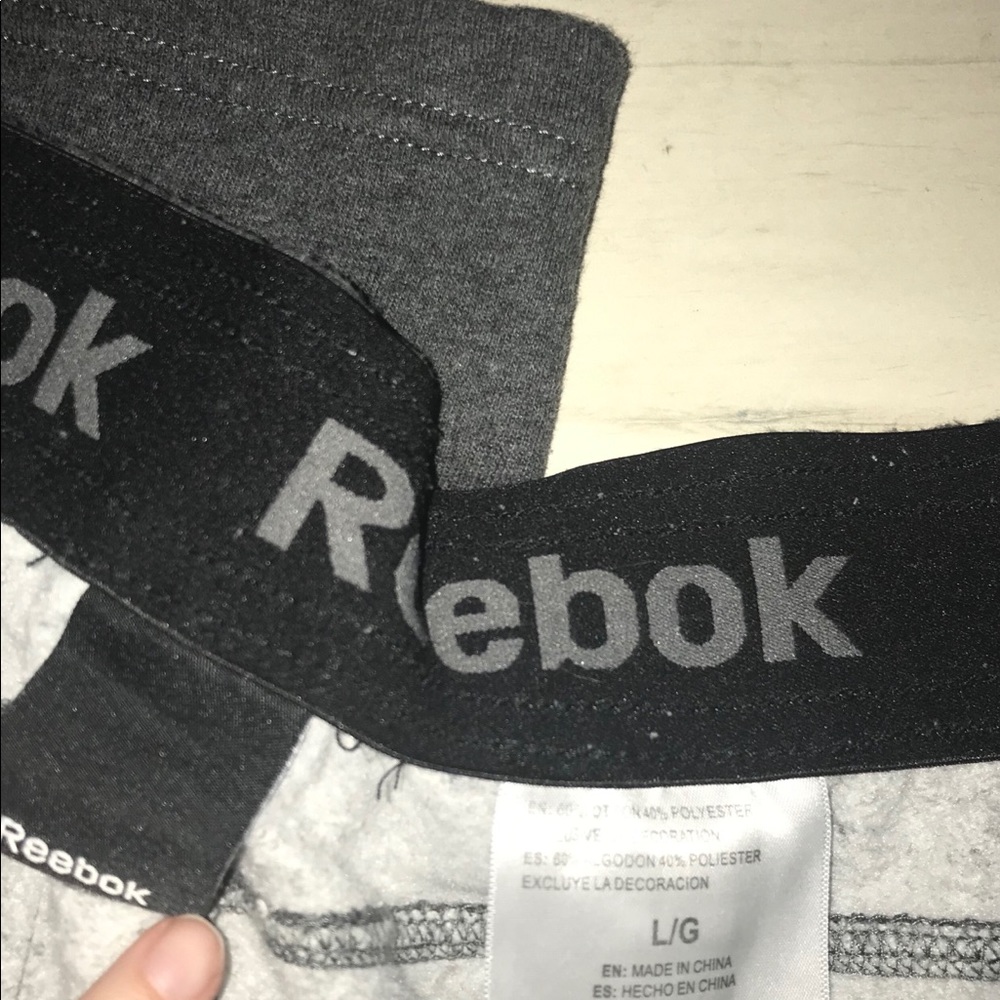 Men’s Reebok sweat pants - Picture 3 of 4